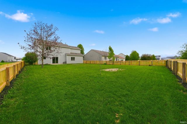 3321 Rivulet Run, Fort Wayne, IN 46818