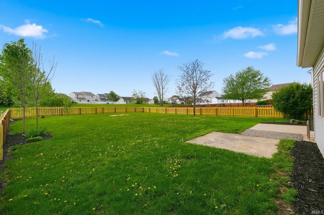 3321 Rivulet Run, Fort Wayne, IN 46818