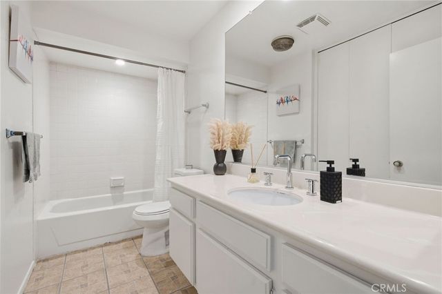 4260 Via Arbolada 205, Los Angeles, CA 90042