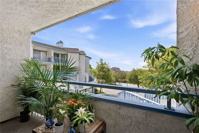 4260 Via Arbolada 205, Los Angeles, CA 90042