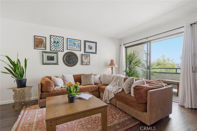 4260 Via Arbolada 205, Los Angeles, CA 90042