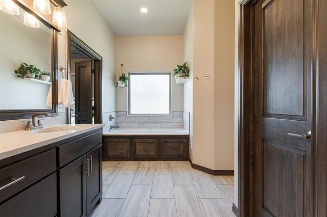 501 Bray Lane, Yukon, OK 73099