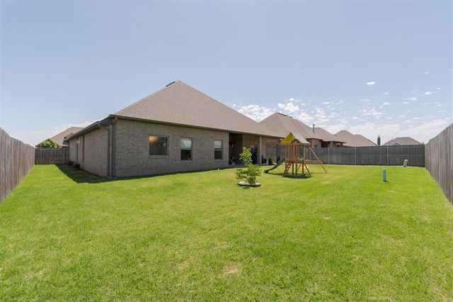 501 Bray Lane, Yukon, OK 73099