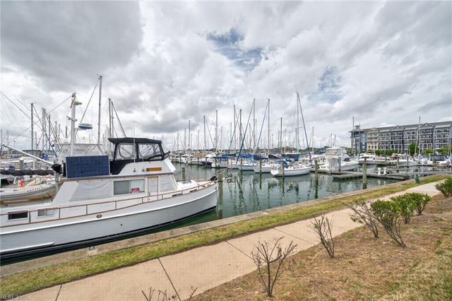 9476 Bay Front DR, Norfolk, VA 23518