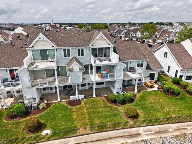 9476 Bay Front DR, Norfolk, VA 23518