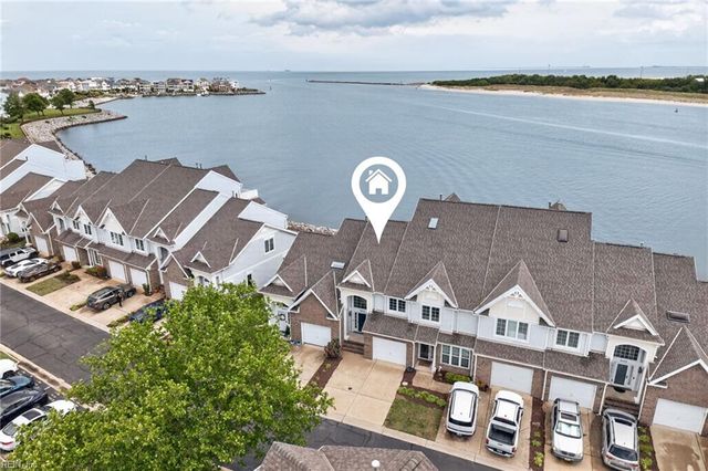 9476 Bay Front DR, Norfolk, VA 23518