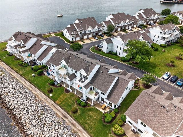 9476 Bay Front DR, Norfolk, VA 23518