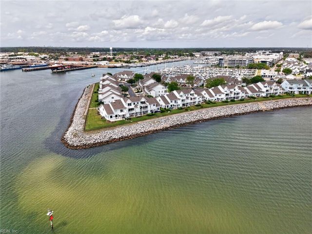 9476 Bay Front DR, Norfolk, VA 23518