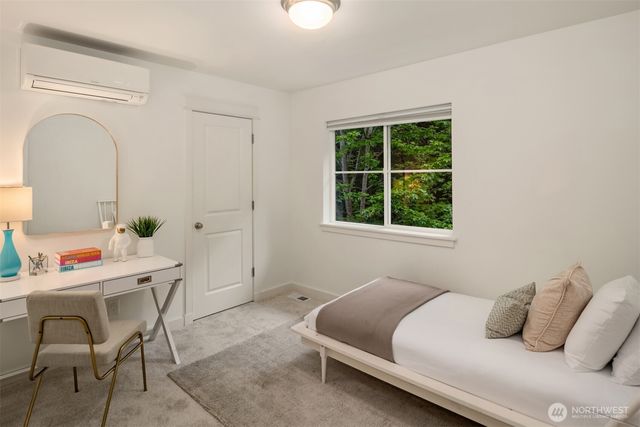 7601 39th Avenue S, Seattle, WA 98118