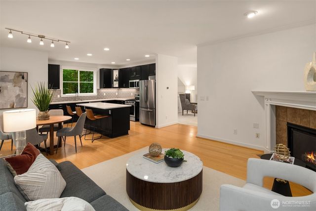 7601 39th Avenue S, Seattle, WA 98118