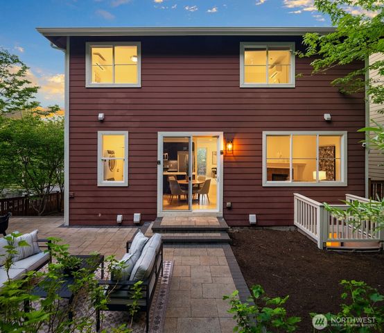 7601 39th Avenue S, Seattle, WA 98118