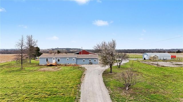 4221 Shawnee Road, Wellsville, KS 66092