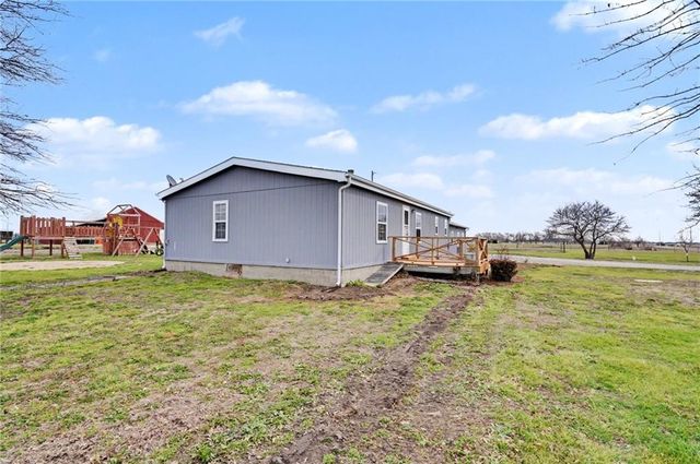 4221 Shawnee Road, Wellsville, KS 66092