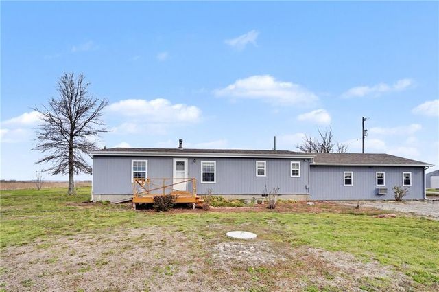4221 Shawnee Road, Wellsville, KS 66092
