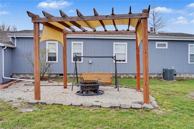 4221 Shawnee Road, Wellsville, KS 66092