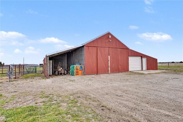 4221 Shawnee Road, Wellsville, KS 66092