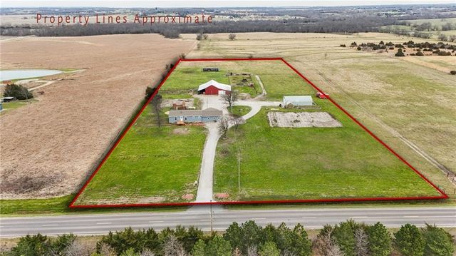 4221 Shawnee Road, Wellsville, KS 66092