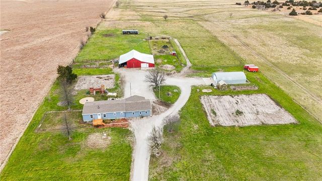 4221 Shawnee Road, Wellsville, KS 66092