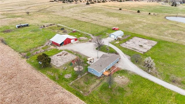 4221 Shawnee Road, Wellsville, KS 66092