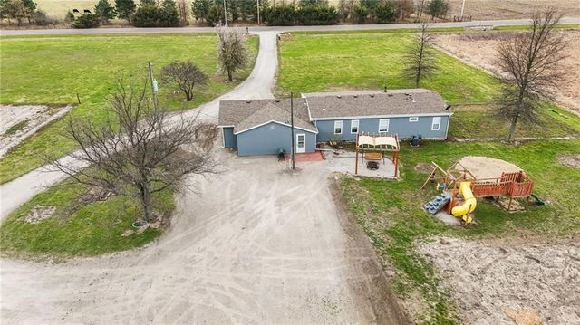 4221 Shawnee Road, Wellsville, KS 66092