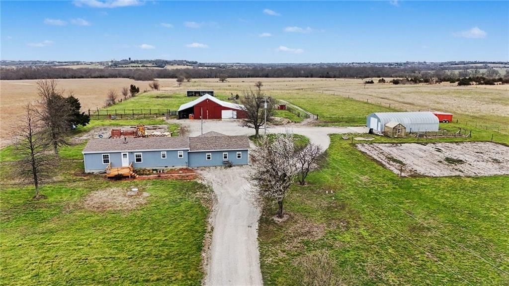 4221 Shawnee Road, Wellsville, KS 66092