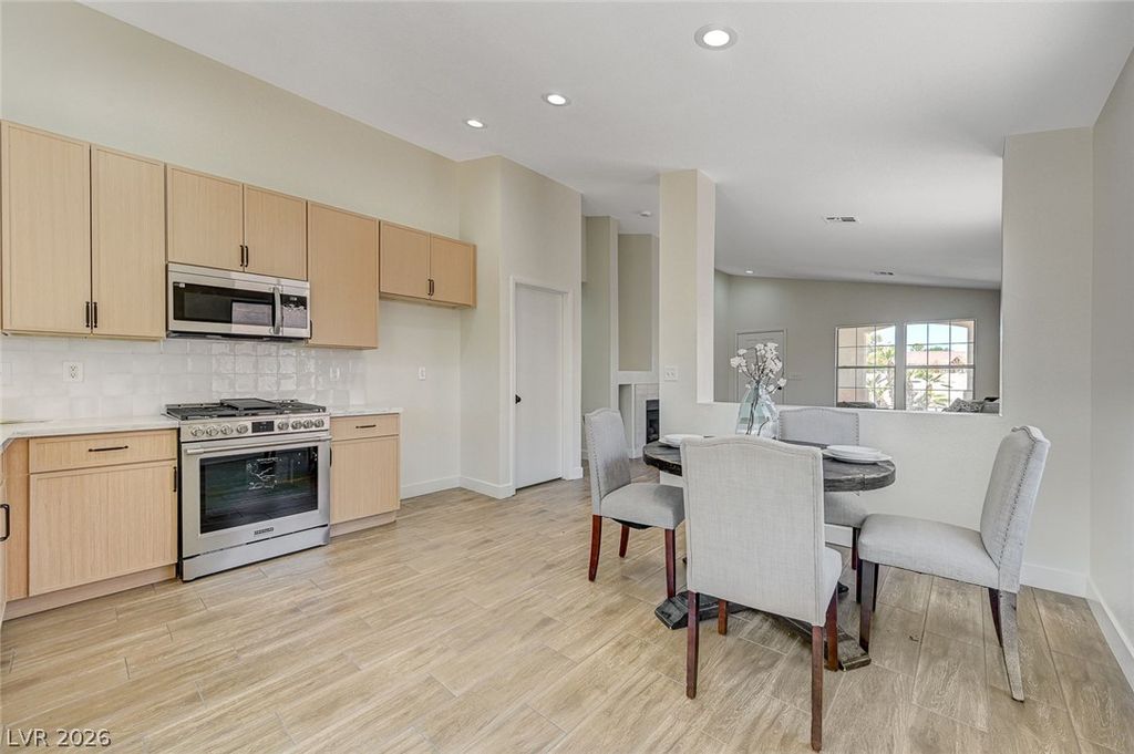 749 Hitchen Post Drive, Henderson, NV 89011 — photo 2