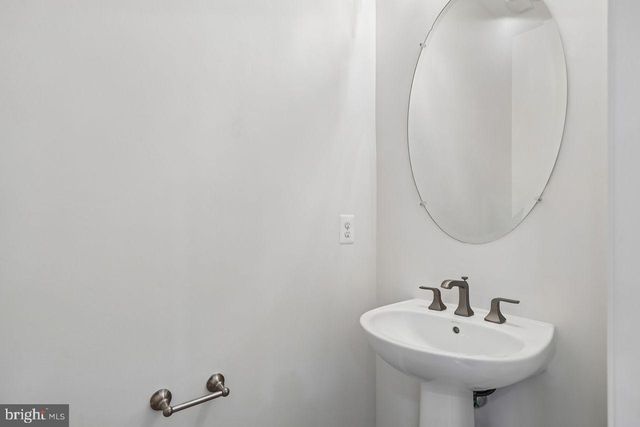 25114 MCBRYDE TER, Chantilly, VA 20152