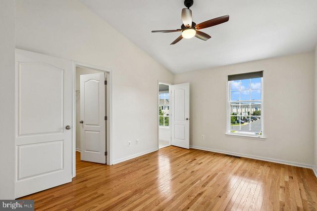 25114 MCBRYDE TER, Chantilly, VA 20152