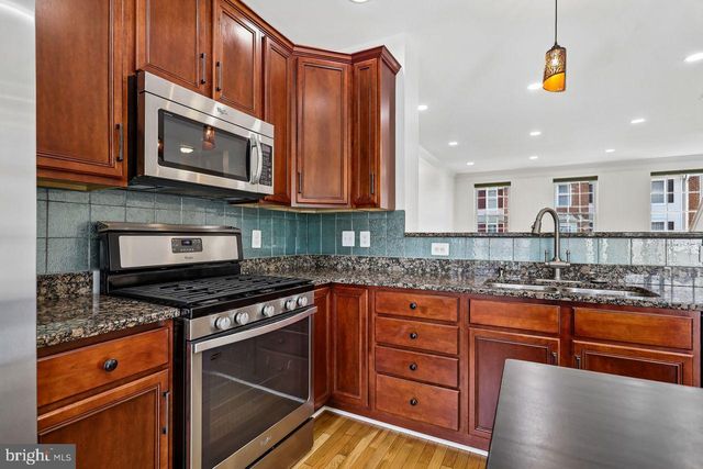 25114 MCBRYDE TER, Chantilly, VA 20152