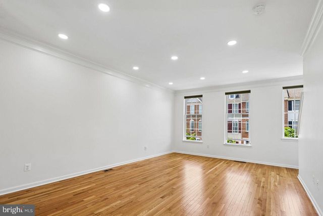 25114 MCBRYDE TER, Chantilly, VA 20152