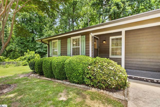36 Oakwood Drive, Greenville, SC 29609