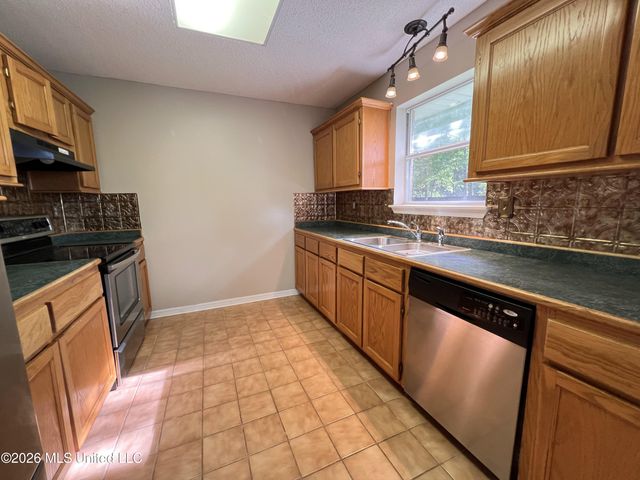 644 Iona Street, Diamondhead, MS 39525