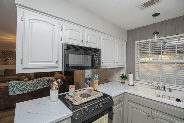 816 Coral Cove, Benton, AR 72015