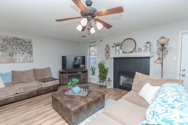 816 Coral Cove, Benton, AR 72015