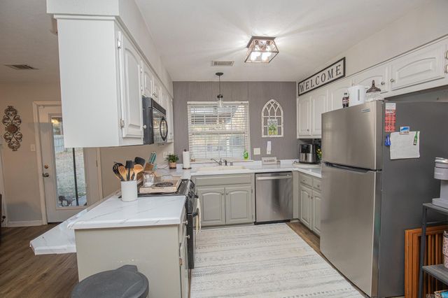 816 Coral Cove, Benton, AR 72015