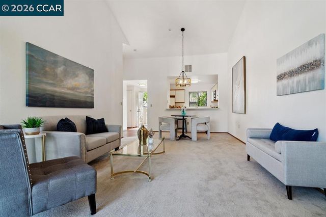 1731 1731 S Villa Way, Walnut Creek, CA 94595