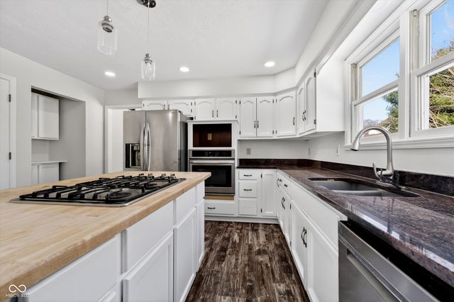 3616 Eagle Valley Court, Greenwood, IN 46143