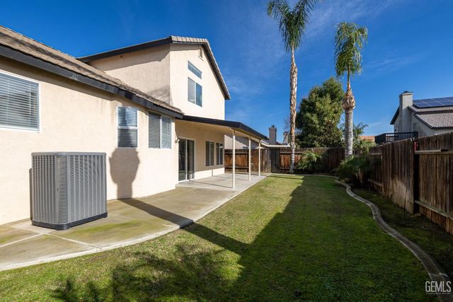 8613 Beaver Drive, Bakersfield, CA 93312