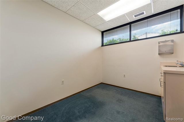 18200 E 10 Mile Road, Eastpointe, MI 48021