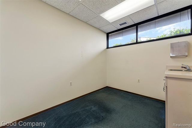 18200 E 10 Mile Road, Eastpointe, MI 48021