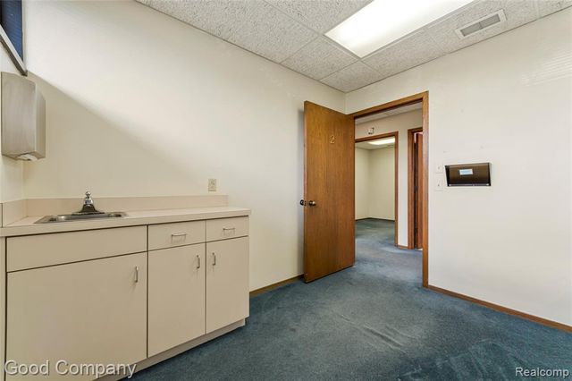 18200 E 10 Mile Road, Eastpointe, MI 48021