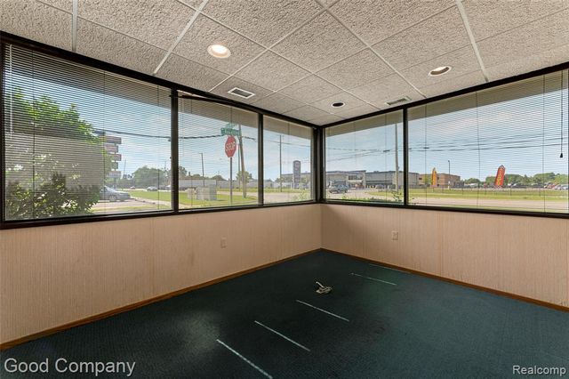18200 E 10 Mile Road, Eastpointe, MI 48021