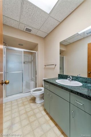 18200 E 10 Mile Road, Eastpointe, MI 48021