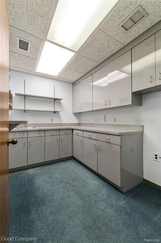 18200 E 10 Mile Road, Eastpointe, MI 48021