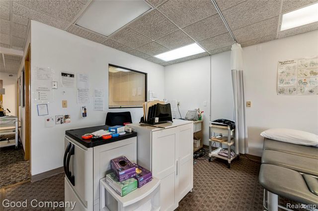 18200 E 10 Mile Road, Eastpointe, MI 48021
