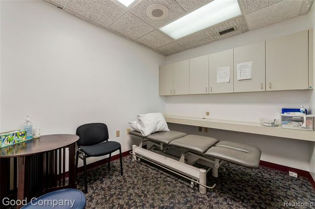 18200 E 10 Mile Road, Eastpointe, MI 48021