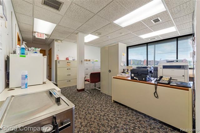 18200 E 10 Mile Road, Eastpointe, MI 48021