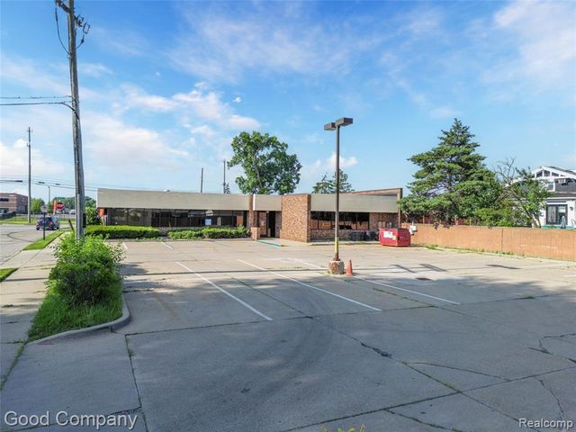 18200 E 10 Mile Road, Eastpointe, MI 48021