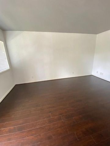 4701 Bell Street 10, Houston, TX 77023