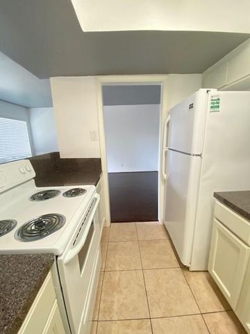 4701 Bell Street 10, Houston, TX 77023
